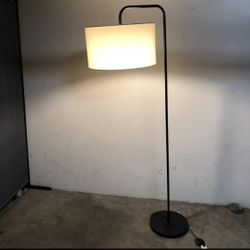 Modern Floor Lamp Black Arc Standing Lamp with Drum Shade Living Room Light
