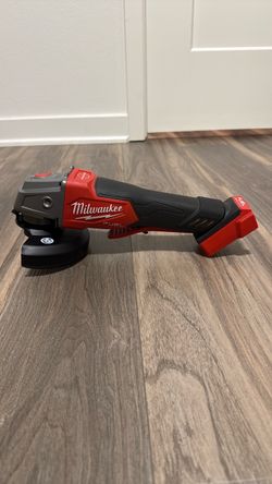 Milwaukee M18 FUEL 18V Lithium-Ion Brushless Cordless 4-1/2 in./5 in. Grinder w/Paddle Switch (Tool-Only)