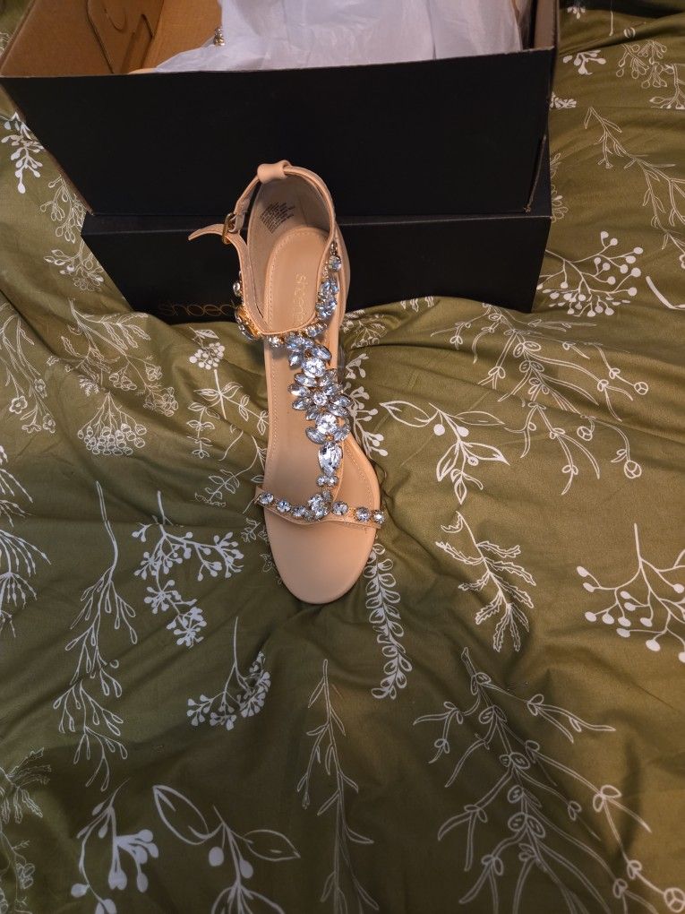 Glass Sandals With Diamond