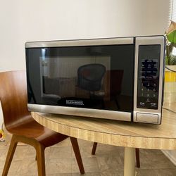 Black + Decker Microwave