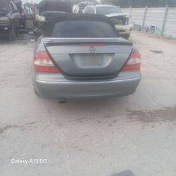2007 Mercedes Benz CLK 320 for parts