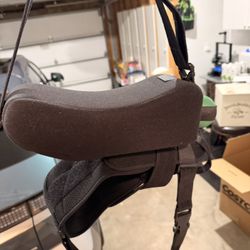 Arm Humeral Fracture and Shoulder Brace 