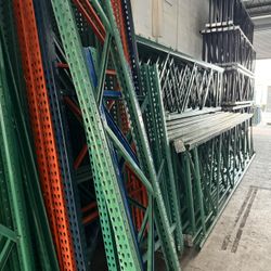 WAREHOUSE PALLET RACKS 