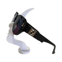 Beautiful Black Sunglasses 