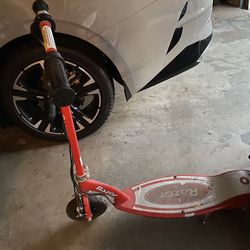 Electric Razor Scooter