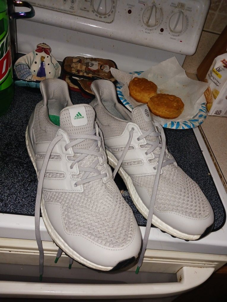 Sz 12 Men's Never Used Adidas Sneakers 28 Firm Paid 119