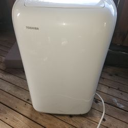 Toshiba Portable Air Conditioner 