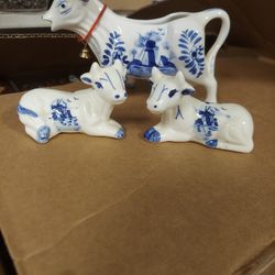 Vintage Hand Painted Delft Cow Creamer And Salt And Pepper Shakers