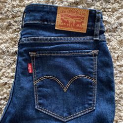 Girls Levis Jeans