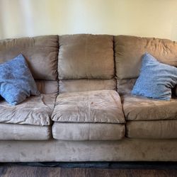 Free Sofa (Old Cannery)