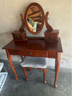 Wooden Vanity with stool
