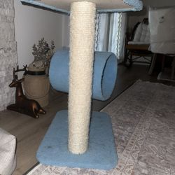 Cat Tree With Scratching Post