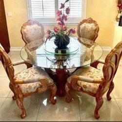 Dining table Set Of 4 With Lazy Susan And Centerpiece Flower