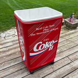 Vintage Coke II cooler