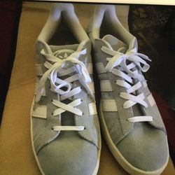 Addis’s shoes size 11
