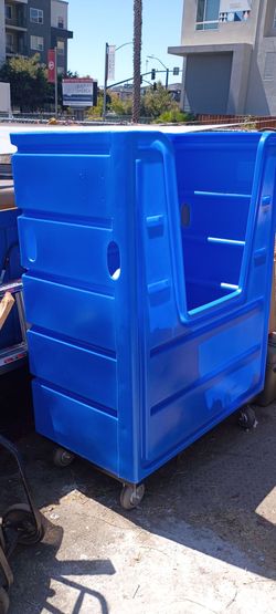 Industrial service cart