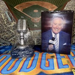 Dodgers Vin Scully Statue Mic Bobbleheads Bobble Heads