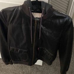 Levi Women’s Jacket - M
