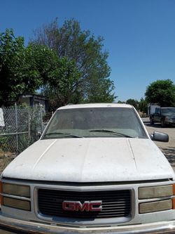 GMC suburban