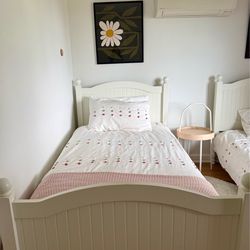 Pottery Barn Kids Catalina bed