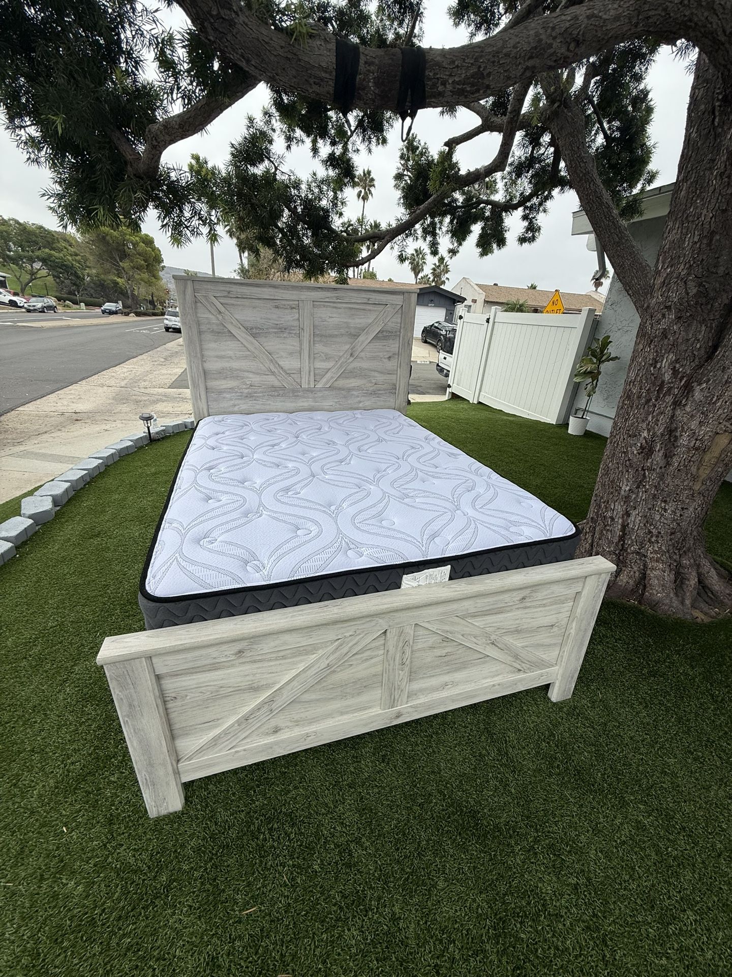 Bed Queen And Mattress Box springs ashley furniture