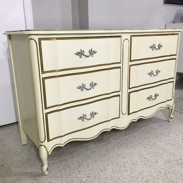 Dresser 6 drawer by Dixie French Provincial chest of drawers CAN BE