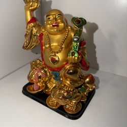 Golden Buddha Statue 