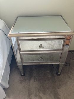 Pottery Barn Mirrored Nightstand – 2 Drawer ✨