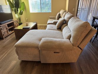 Reclining Sectional Couch From American Furniture