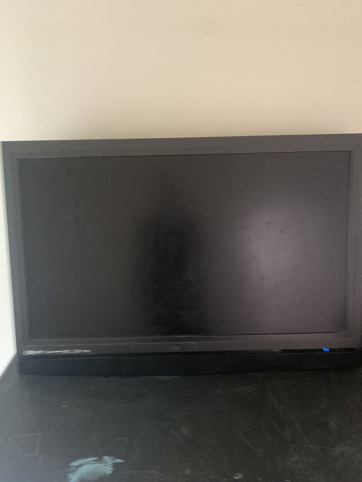 Olevia Flat Screen Tv 47 Inch