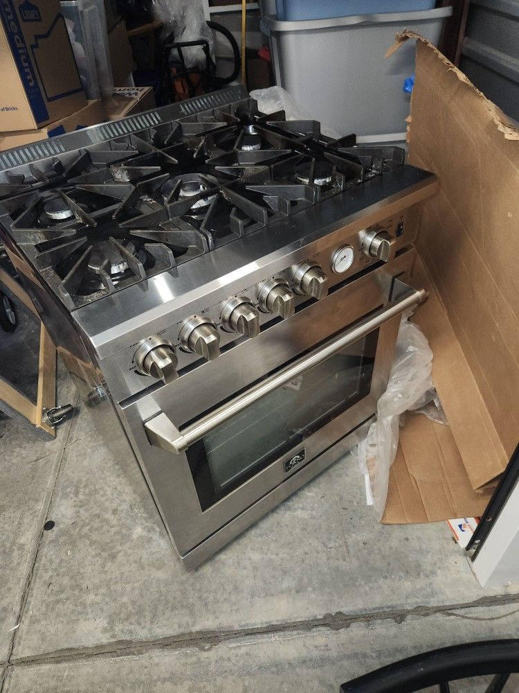 30' Forno Gas Stove 5 Burners