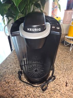 Keurig K50 Coffee Maker – Classic Single Serve Brewer