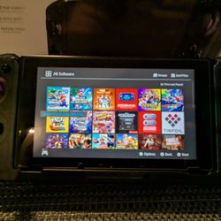 Nintendo Switch 256gb W/Nitrodeck Controller 