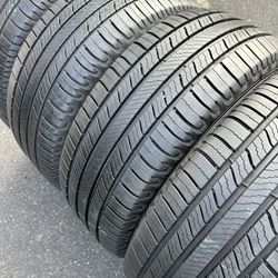 Selling Set Of Michelin 225/50/17