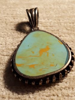 VINTAGE Peruvian Tear drop blue green Opal sterling silver pendent stamped.