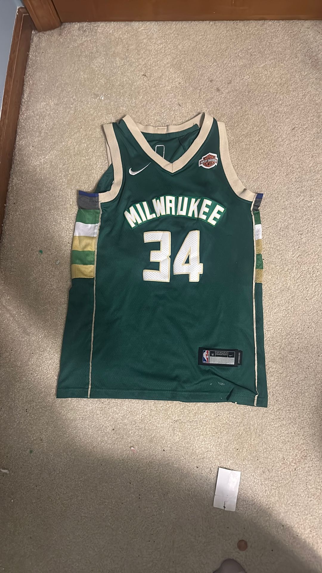 Giannis Antetokounmpo Jersey 
