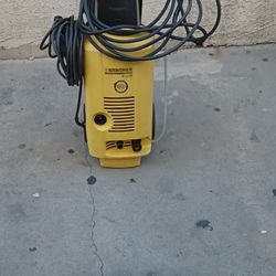 Karcher K3. 99 Electric Pressure Washer  1650 Psi In Exelente Condtion 