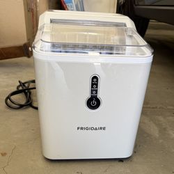 Frigidaire Ice Maker