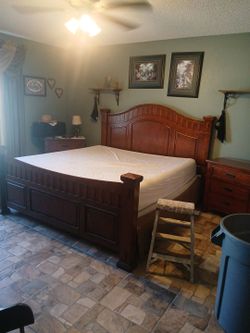 Juego de cama esta como nuevo