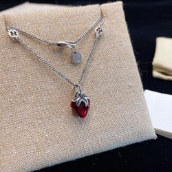 A super cute big-name necklace