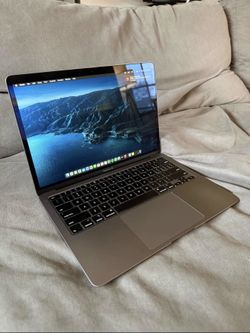2020 Apple MacBook Air 13" - Excellent Condition