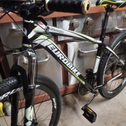 Nice Bike EUROBIKE TIRES SIZE 27.5 FRAME SIZE LARGER DISC BRAKES READY FOR RIDE 
