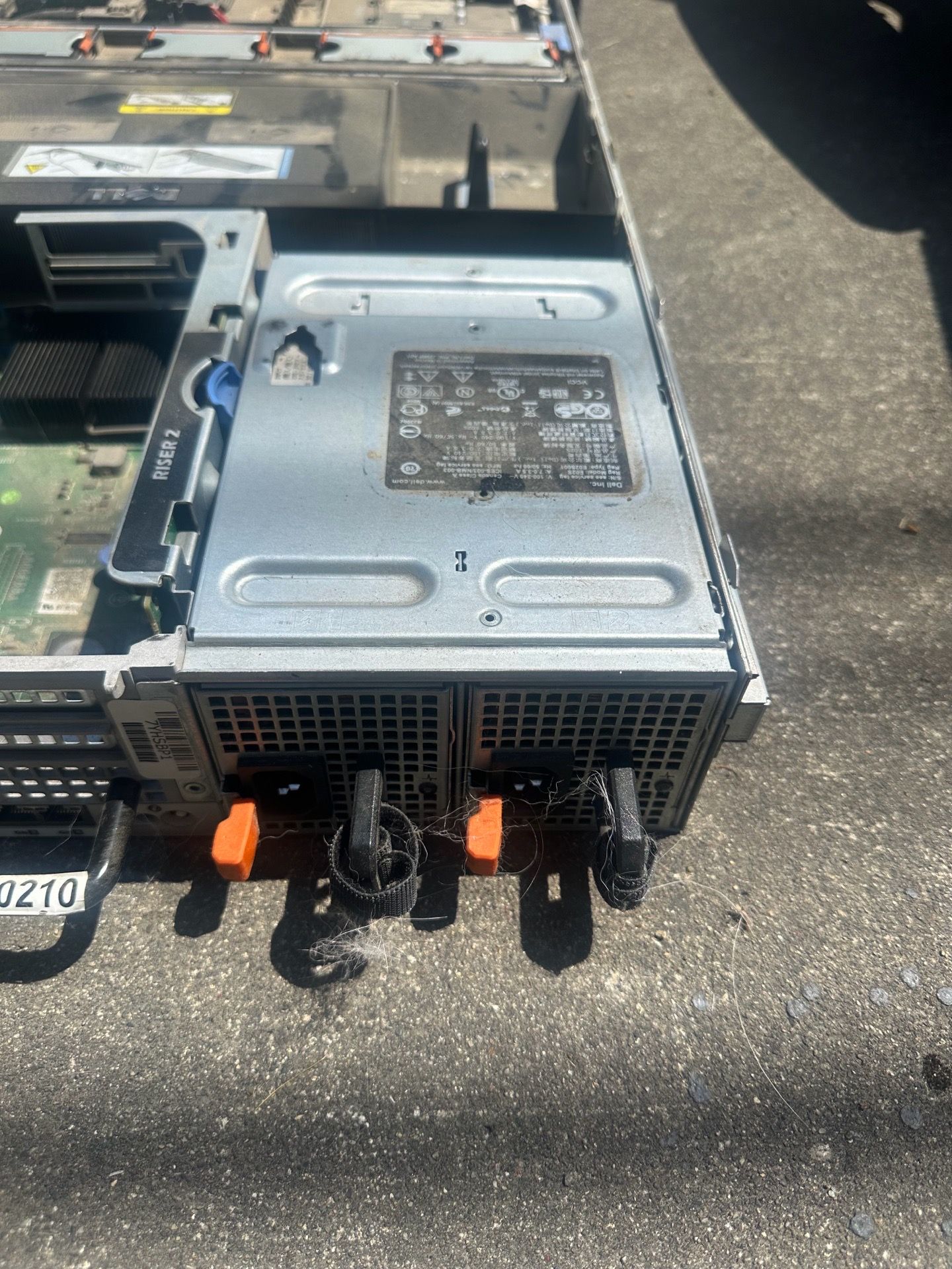 FREE Dell R710 32GB RAM 900GB 10K Hard Drives Working when pulled, needs OS