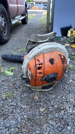 Still BR700  blower