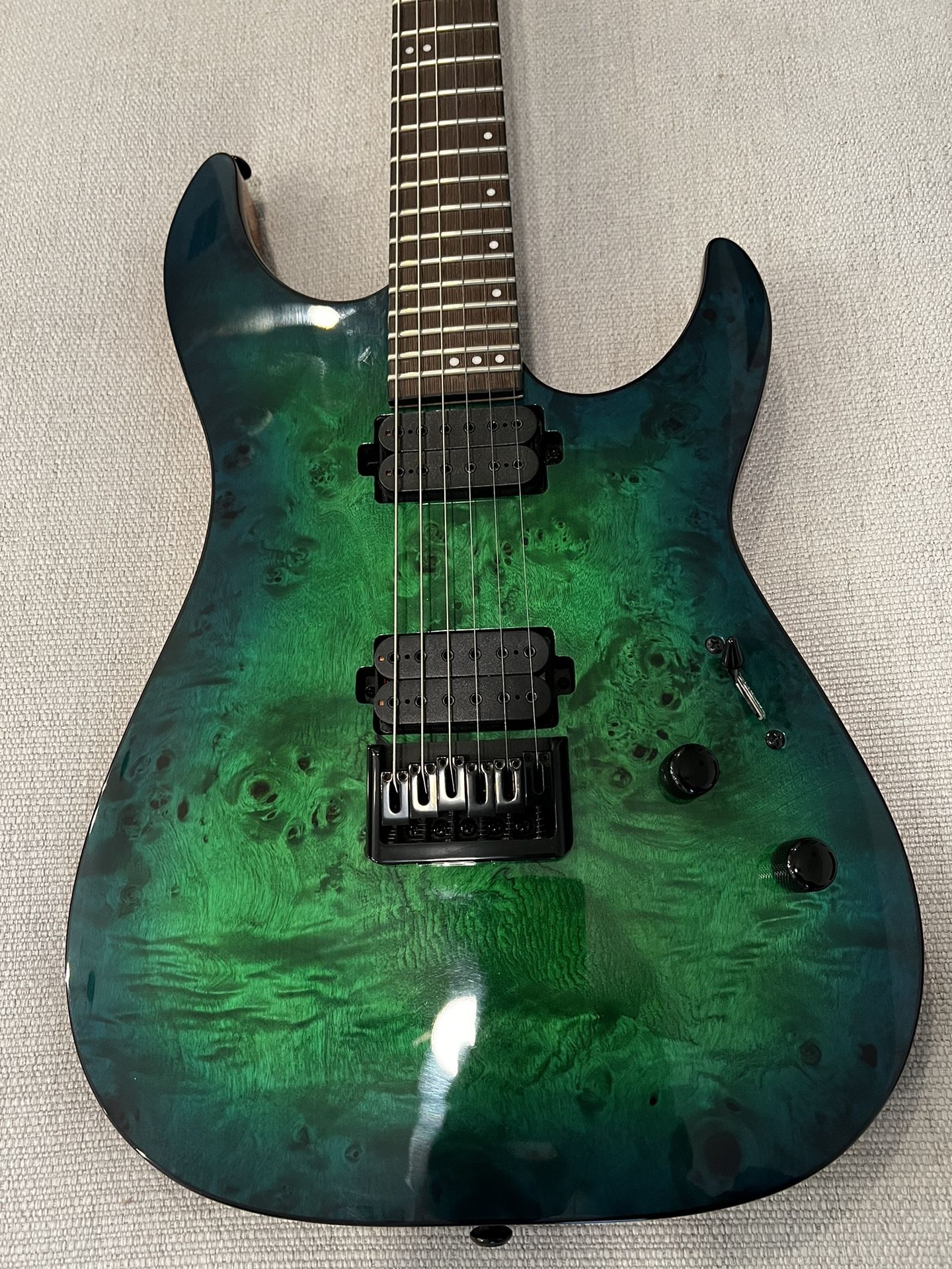 Schecter CR6