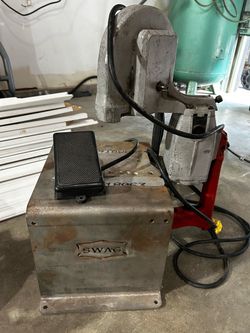Milwaukee 6236 Deep Cut Portable Bandsaw with SWAG Off-road stand
