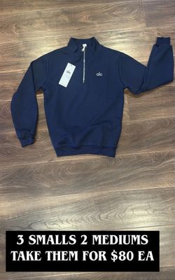 ALO YOGA QUARTERZIP NAVY BRAND NEW