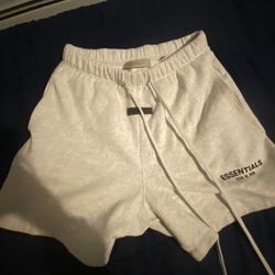 Essentials Shorts
