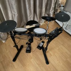 Electronic Drum Set