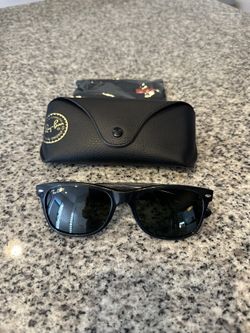 Black Polarized Unisex Ray-Bans 